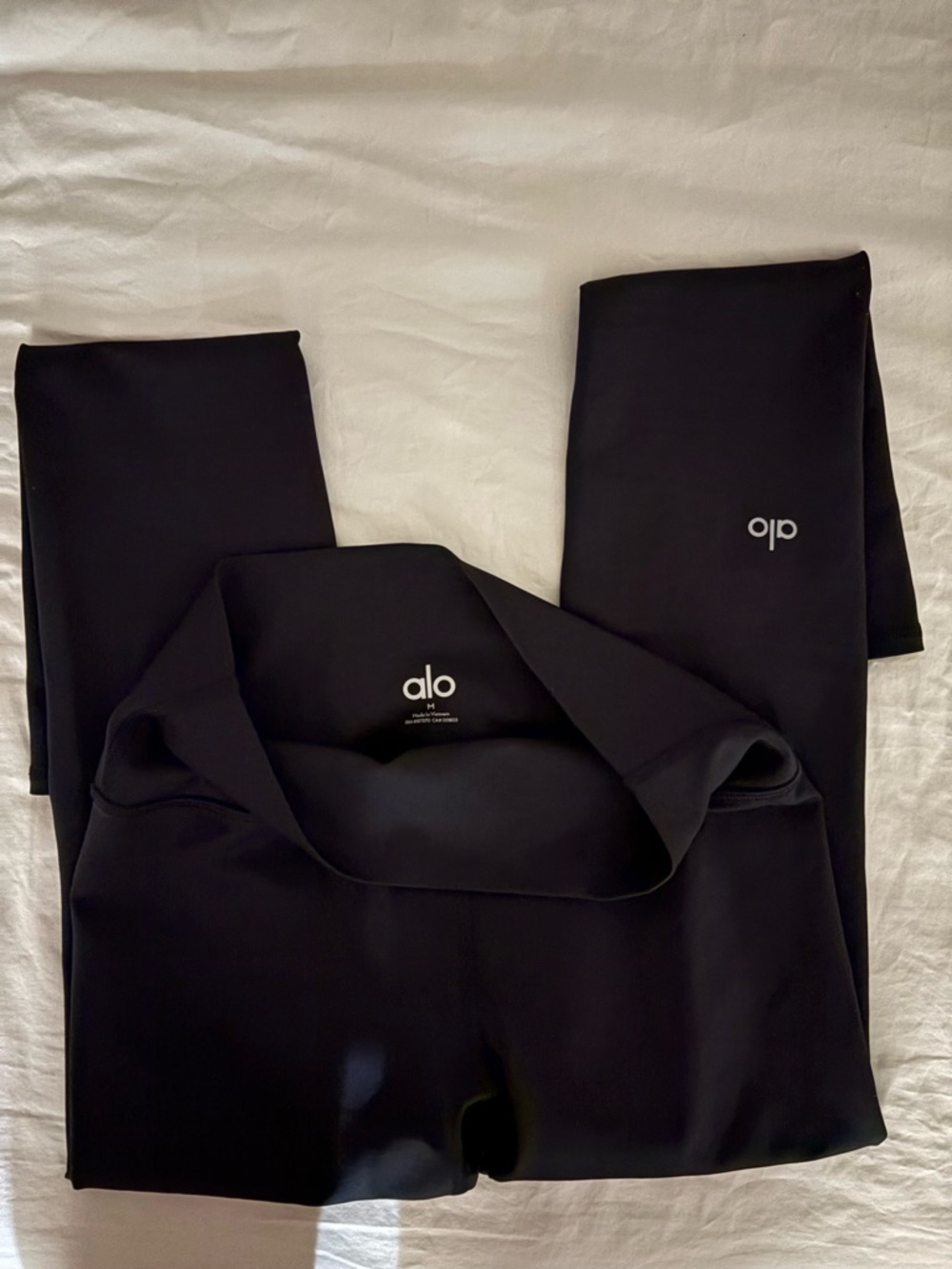 ALO Yoga Black High-Waist Leggings with Logo
